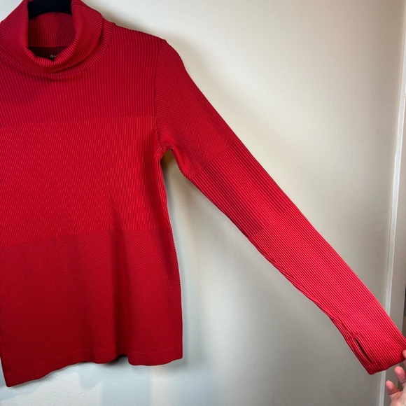 Athleta Women's Seamless Turtleneck Shirt Clover Berry Red Base Layer Ski  Small - Picture 3 of 13